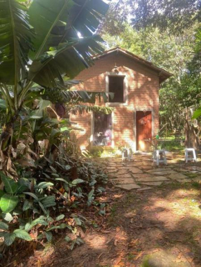 Chalé na Floresta- Cachoeira da Lua